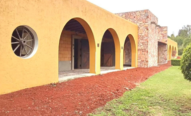 Exclusiva Residencia en Venta en Fracc. Campestre La Joya, Atlixco