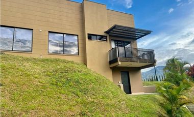 Casa para Arriendo Amoblada en Girardota Antioquia