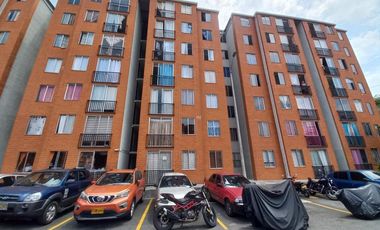 apartamento en arriendo en arboleda campestre yarumo piso 7 sin ascensor. Cod A13195