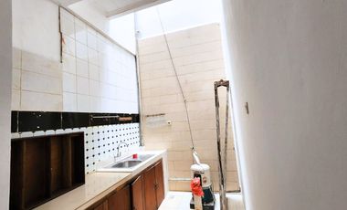 Rumah di Tebet Timur 2 Lantai Akses Jalan 2 Mobil Lega - LT. 80m2 LB. 150m2