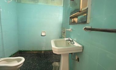 LATORRE PROP. VENDE CHALET 3 AMB CON PARQUE Y GARAGE - HERMOSO ENTORNO