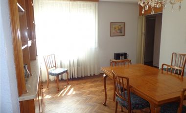 Excepcional depto de 3 amb con dep. en edicio de gran calidad.