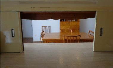 Excepcional depto de 3 amb con dep. en edicio de gran calidad.