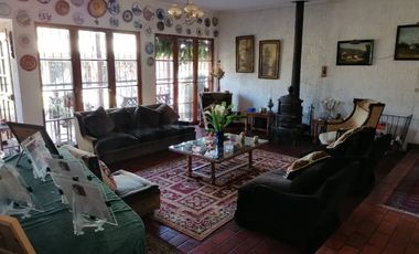 Se arrienda casa en Buin.