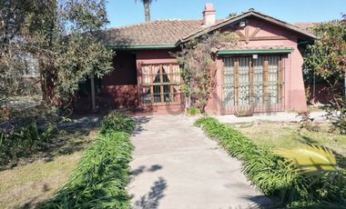 Se arrienda casa en Buin.