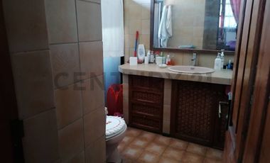 Se arrienda casa en Buin.