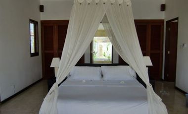 Beachfront villa in Sekotong