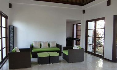 Beachfront villa in Sekotong