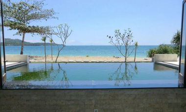 Beachfront villa in Sekotong