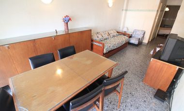 Ficha 223 Departamento de dos ambietnes con dependencia de servicio a la calle con balcon
