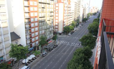 Ficha 223 Departamento de dos ambietnes con dependencia de servicio a la calle con balcon