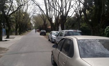 Casa quinta Villa Elisa La Plata, barrio las Mellisas