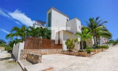 Casa en venta de 8 recámaras la Diosa Isla Mujeres