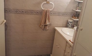 Casa con Departamento en venta en Florencio Varela Oeste