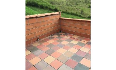 VENTA Y/O RENTA DE CASA CAMPESTRE  EN EL RETIRO SECTOR HORIZONTES