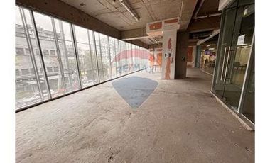 Local comercial 155 m2 - Planta Libre