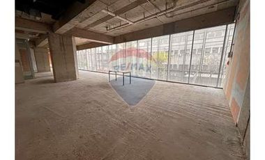 Local comercial 155 m2 - Planta Libre