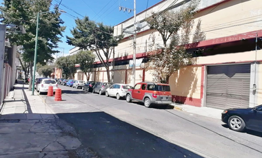 TOLUCA EN VENTA O RENTA CÉNTRICO EDIFICIO-BODEGA