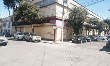 TOLUCA EN VENTA O RENTA CÉNTRICO EDIFICIO-BODEGA