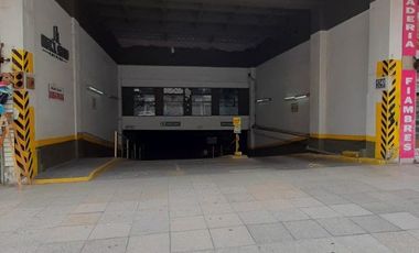Venta - Cochera fija en zona centro SEGURIDAD 24 hs.