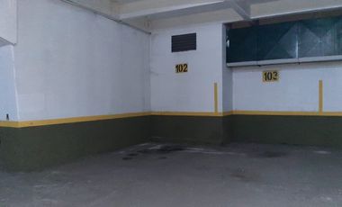 Venta - Cochera fija en zona centro SEGURIDAD 24 hs.