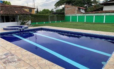 Hermosa finca de 3.000m2 con piscina en venta Rozo Valle Colombia