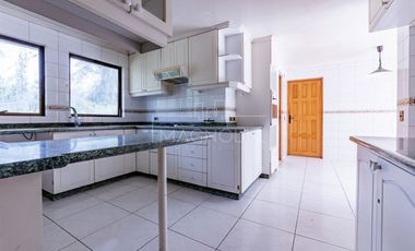 Casa en venta de 7 dorm. en Colina
