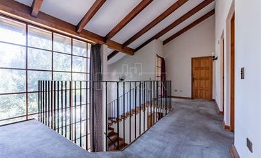 Casa en venta de 7 dorm. en Colina