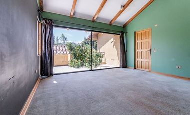 Casa en venta de 7 dorm. en Colina