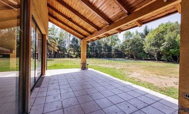 Casa en venta de 7 dorm. en Colina
