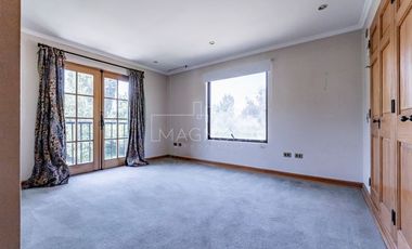 Casa en venta de 7 dorm. en Colina