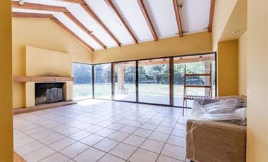 Casa en venta de 7 dorm. en Colina