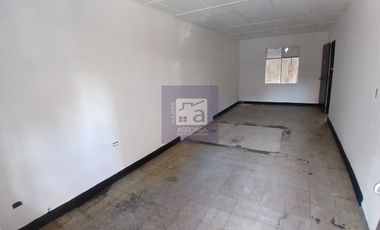 COD. 6298 - SE ARRIENDA CASA - BARRIO: EL POBLADO