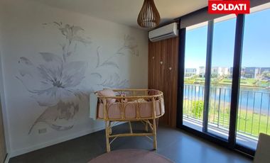 Venta Casa  6 ambientes  Puertos del Lago, a la laguna con muelle y Pileta