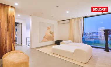 Venta Casa  6 ambientes  Puertos del Lago, a la laguna con muelle y Pileta