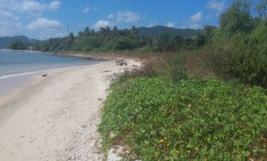 Beachfront land in Sekotong