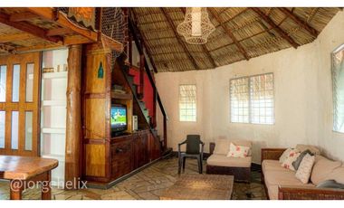 Se vende casa de playa amoblada en Punta Chame en $320,000 AM