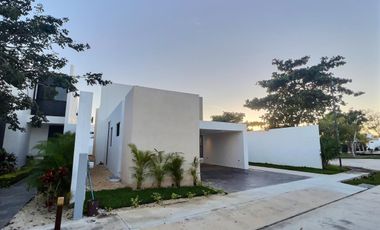 Venta de Casa en Jardines de Conkal