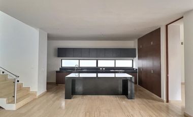 Venta de Casa en Jardines de Conkal