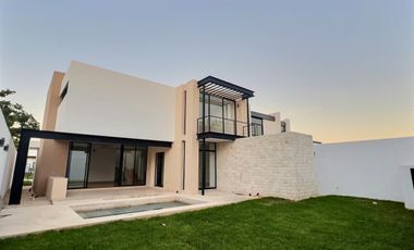 Venta de Casa en Jardines de Conkal