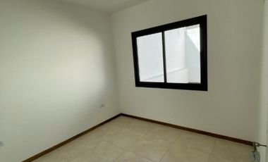VENTA DPTO. 2 AMBIENTES CON PATIO A ESTRENAR!! QUILMES OESTE!!