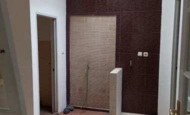 Disewakan Rumah Nusaloka Blok N Sektor 14.5 Bsd City Tangerang Selatan Murah Siap Huni*