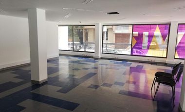 edificio en arriendo en santa barbara. Cod A50939