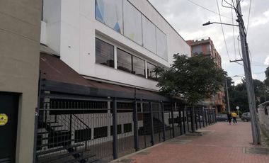 edificio en arriendo en santa barbara. Cod A50939