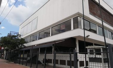 edificio en arriendo en santa barbara. Cod A50939
