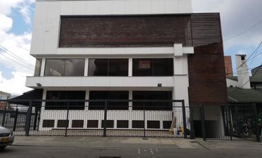 edificio en arriendo en santa barbara. Cod A50939
