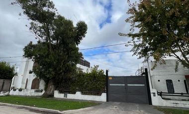GALPON CON VIVIENDA SOBRE 7 LOTES SOBRE RUTA 2