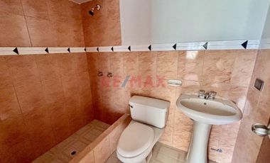 Alquiler De Casa En Condominio