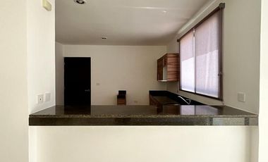 Casa en renta en privada cumbres Novonorte