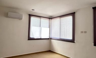 Casa en renta en privada cumbres Novonorte